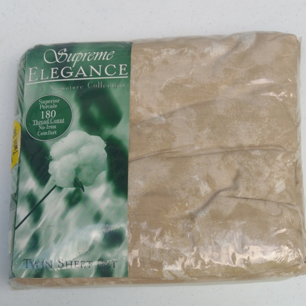 Supreme Elegance Brown and White Twin Size 3pcs Sheet Set New
